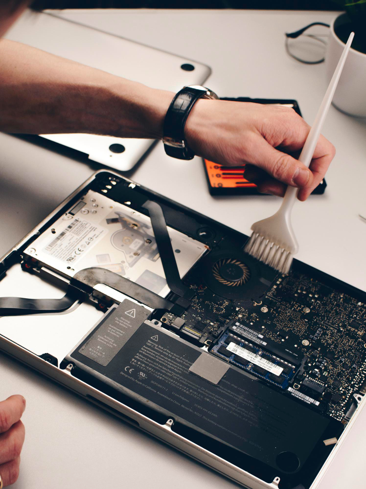 Diagnóstico certo de notebook em Goiânia — manutenção preventiva com insumos premium e análise térmica completa